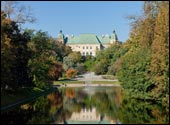 jesienny widok na Zamek Ujazdowski